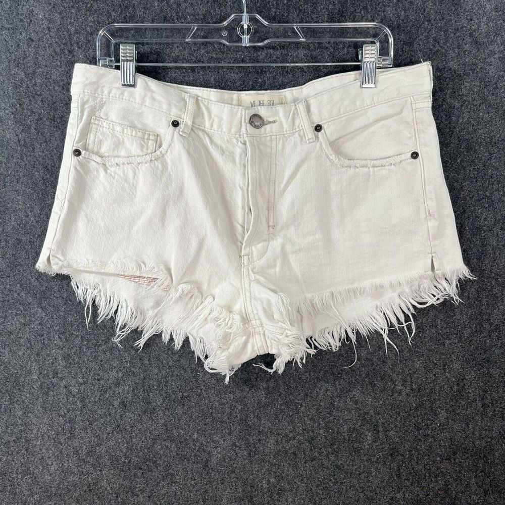 We the FREE PEOPLE Soft WHITE Cut Off JEAN Shorts MID RISE Frayed Denim 30